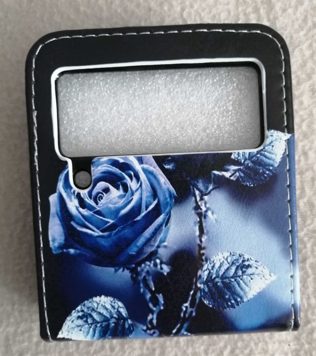 Etui z klapką na magnes do Samsung Z Flip 4 niebieska róża
