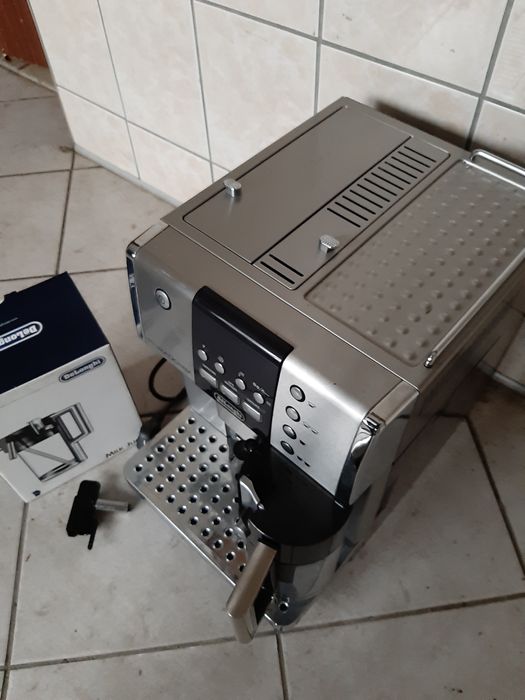 Sprzedam ekspres De'Longhi primadonna 6600