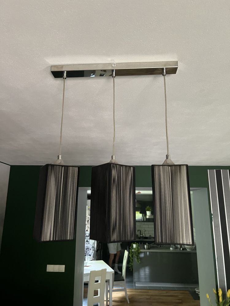 Lampy do salonu wiszące