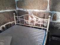 Vendo cama de casal em bom estado