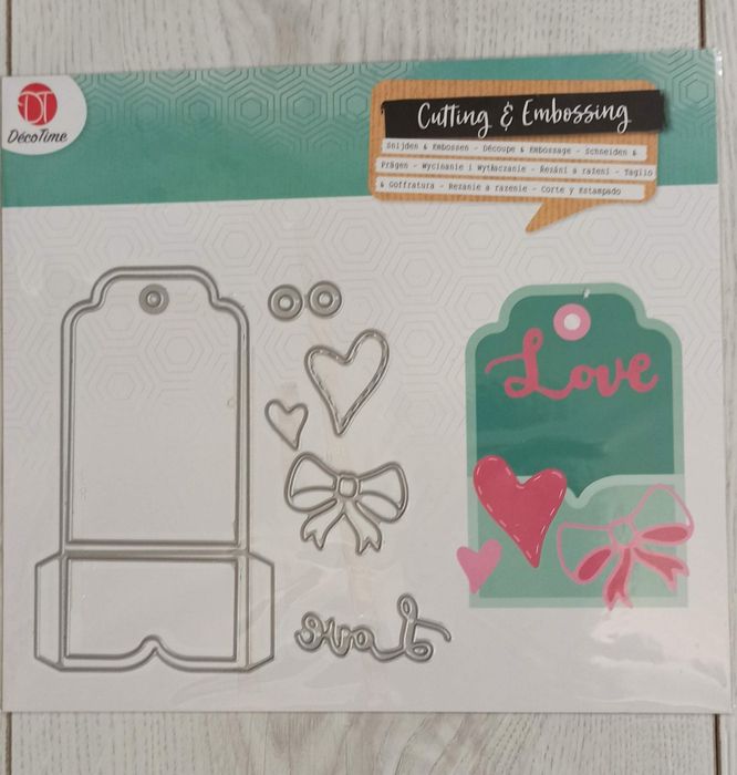 Zestaw wykrojników. Scrapbooking.