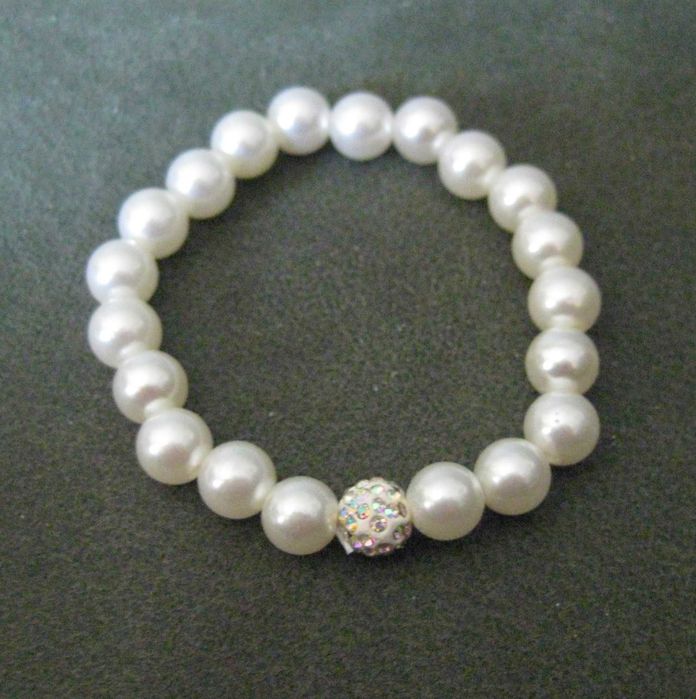 Pulseira Perolas e Conta de Brilhantes NOVA - SALDO