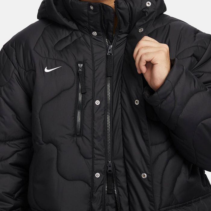 Оригінальна Куртка Nike  Розмір XL