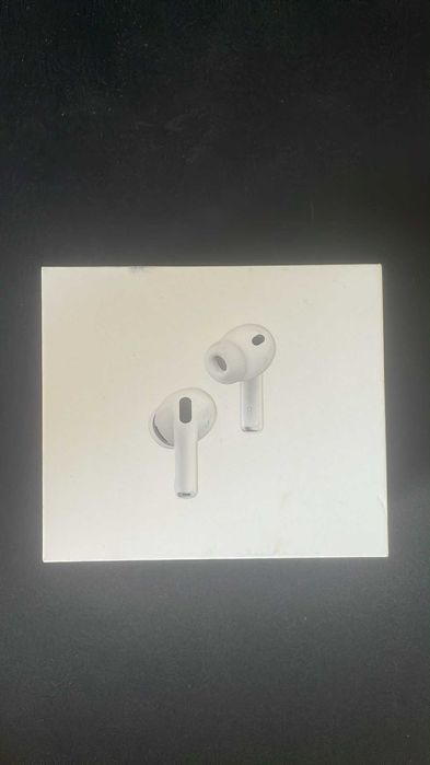 Airpods pro 3  .
