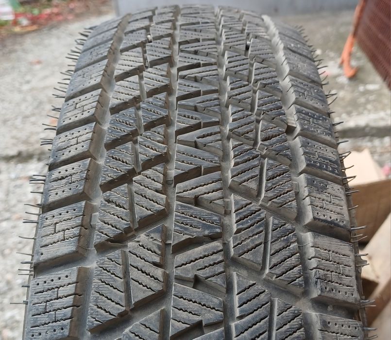 Продам зимову гуму та диски R13, Kapsen