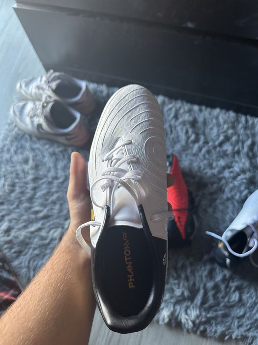Chuteira Nike Phantom GX