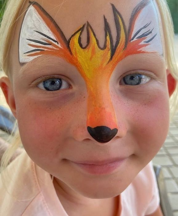 Майстер аквагриму, татуювань хною