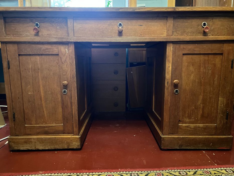 Стіл письмовий деревʼяний