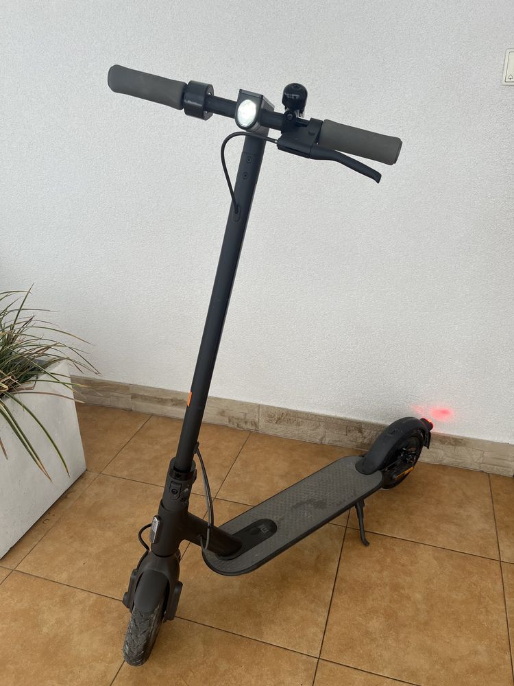 Hulajnoga elektryczna Xiaomi Mi Electric Scooter