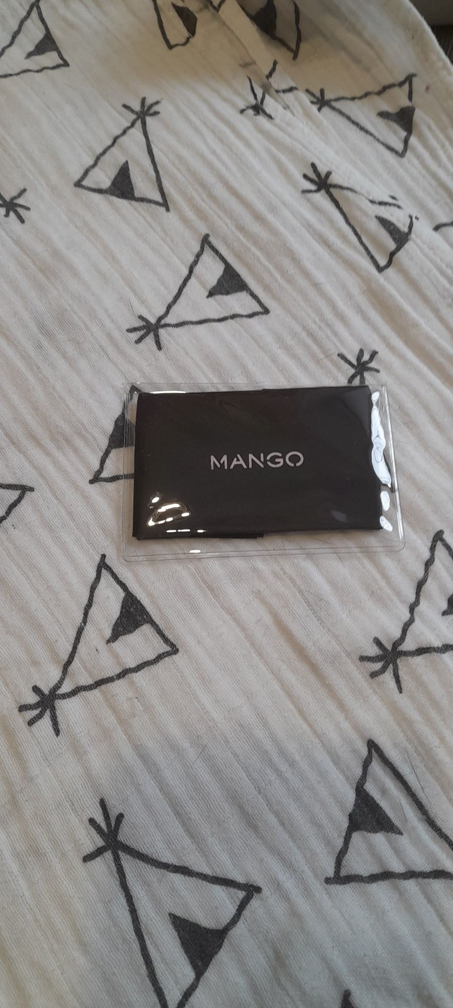 Новый чехол Mango