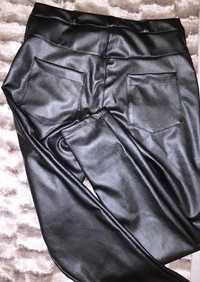 чорні шкіряні лосини з карманами