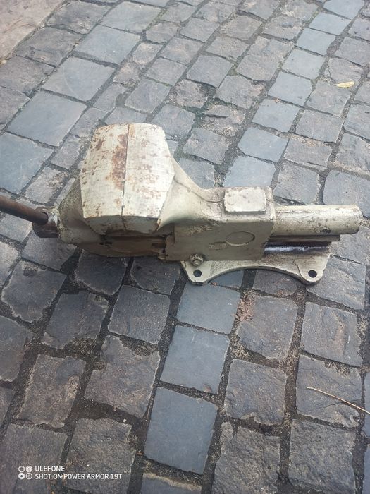 Лещата сталеві тиски губки 125мм.