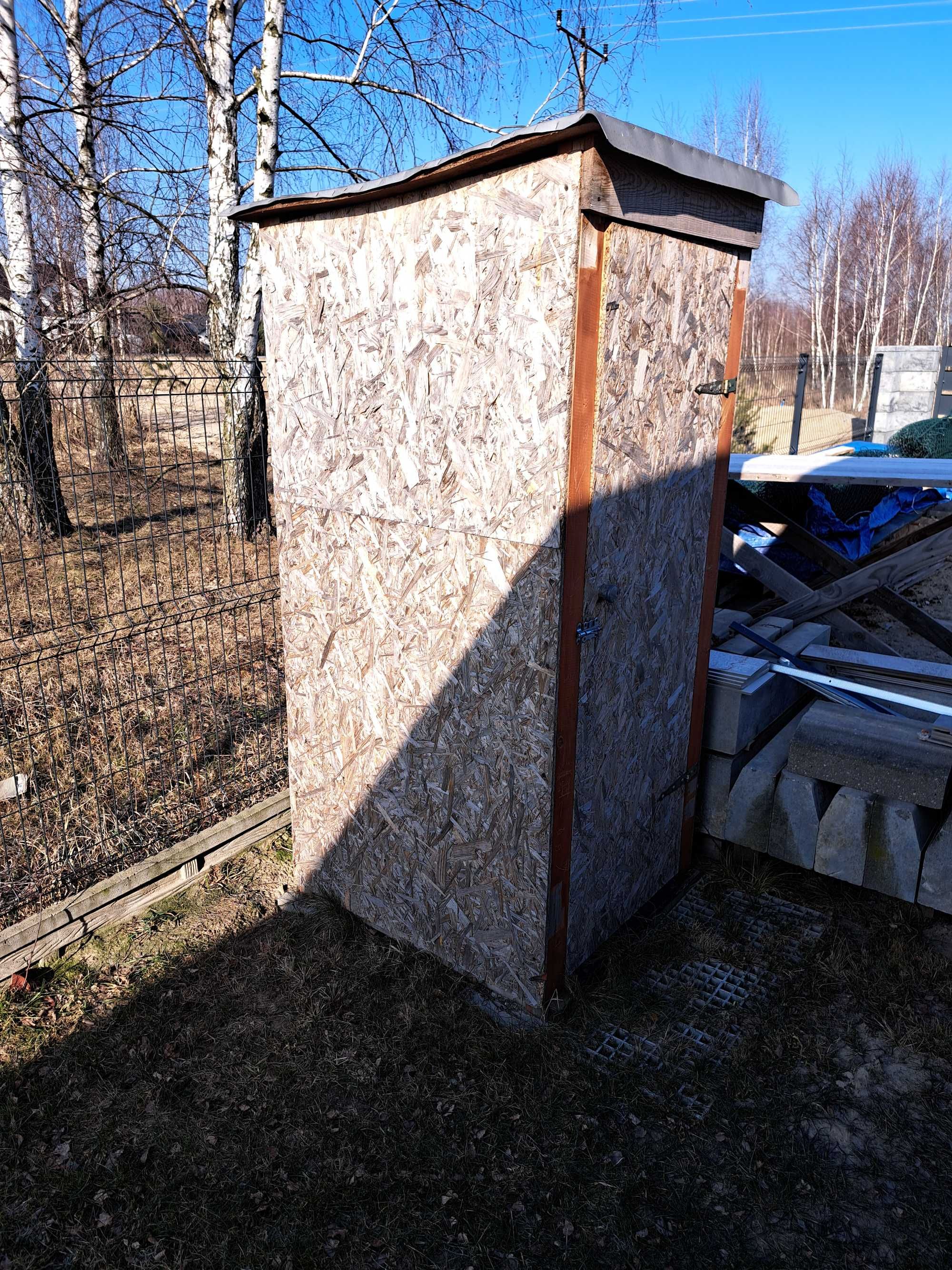 Wychodek z plyty OSB