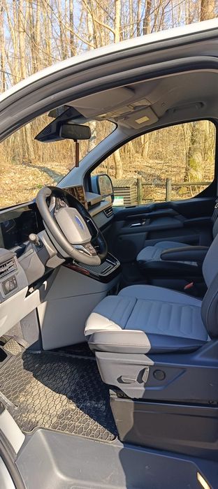 Wynajem 8- osobowego minivana