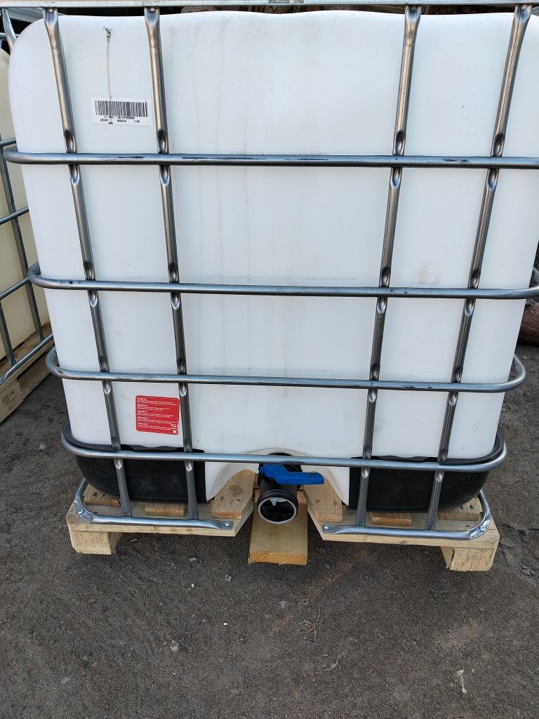Mauzer mauser paletopojemnik IBC 1000l beczka zbiornik na wodę adblue