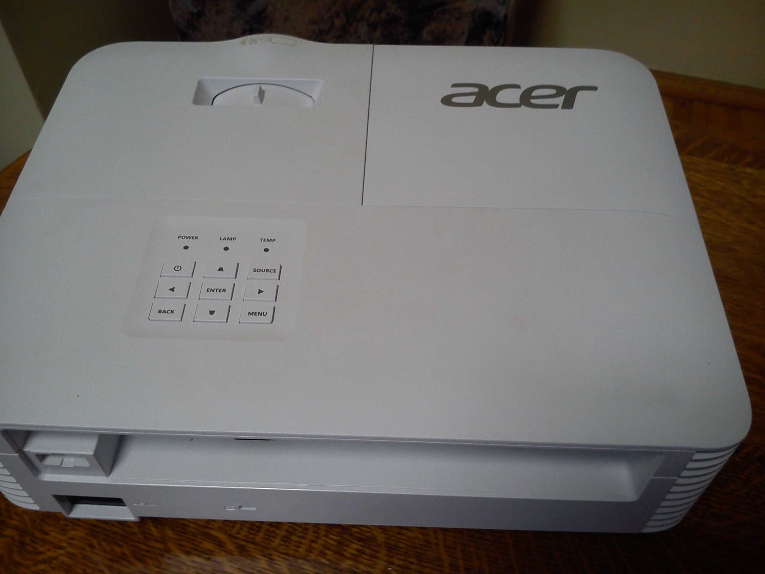 Full HD projektor Acer H6541BDi.Tanio.