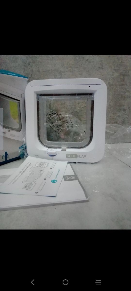Drzwiczki dla kotka z czujnikiem mikrochipów