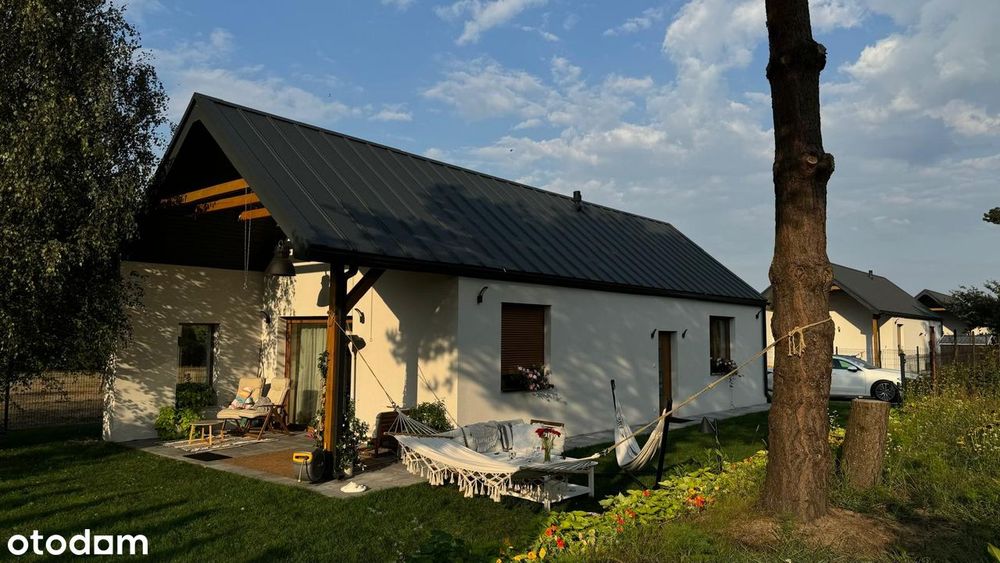 Dom, w którym spokój spotyka nowoczesność – 100 m² do zamieszkania