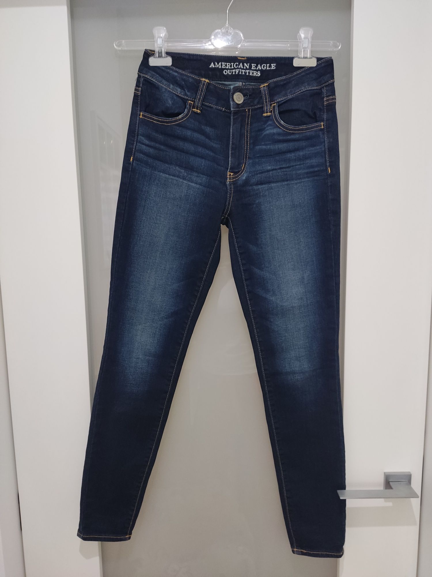 Dżinsy Spodnie damskie American Eagle jeansy ciemne
