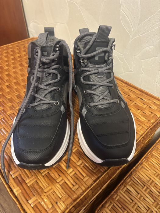 Взуття зимове,ботинки