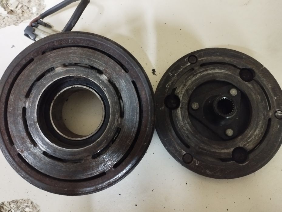 Продам електромуфту кондиціонера Астра H 1.7