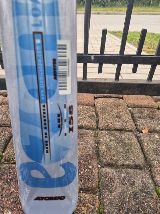 Narty ATOMIC 158 cm + kijki ATOMIC 120 cm