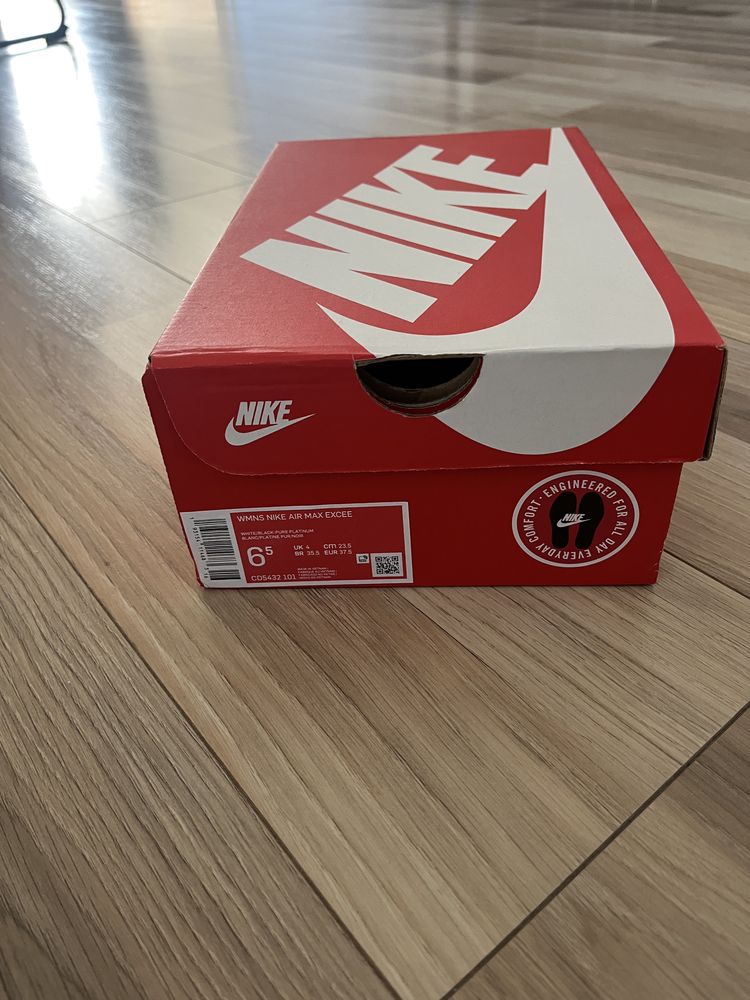 Buty sportowe firmy Nike