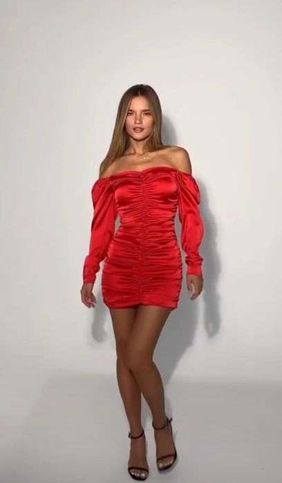 Плаття атласне червоне