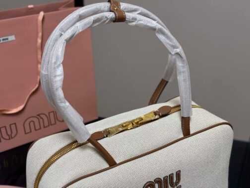 Torebka Miu Miu torba, skóra 630-52