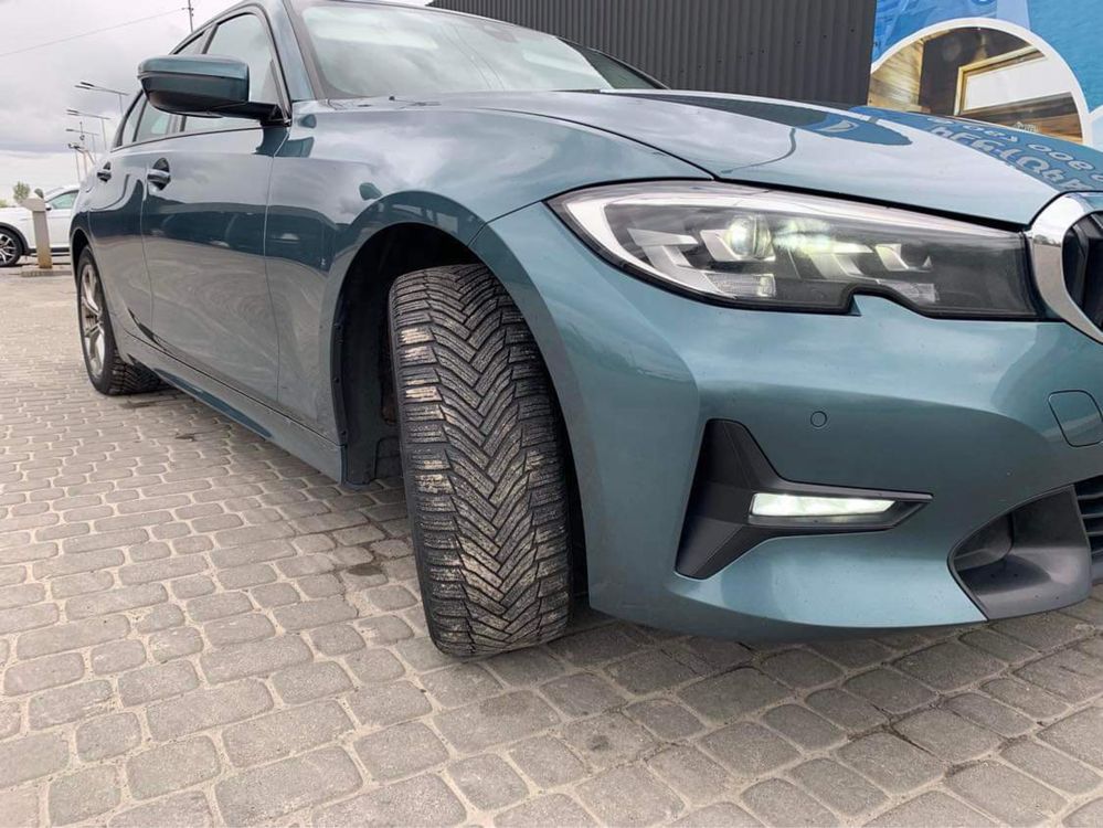 Продам BMW 3 Series 2020