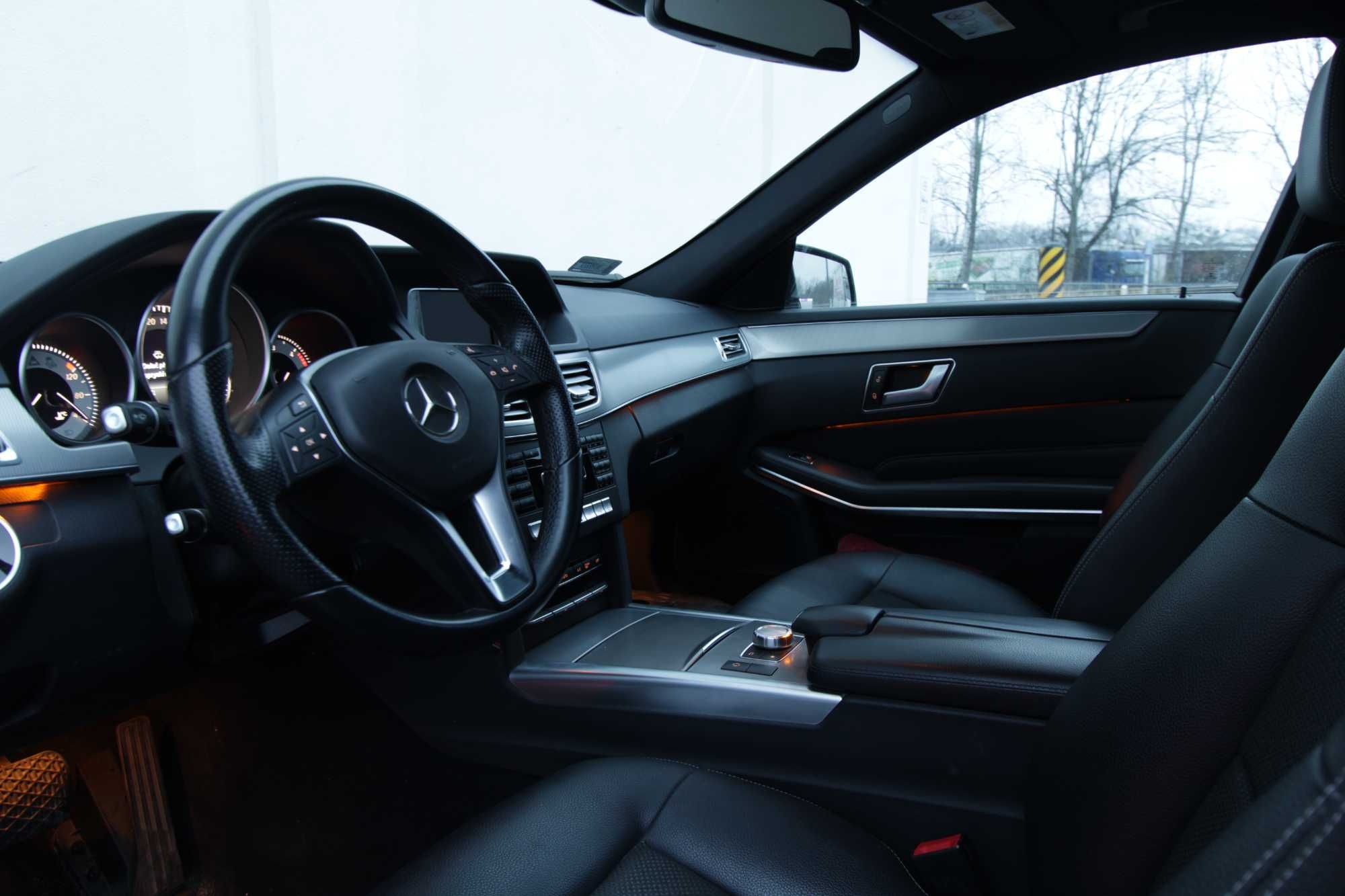 Karawan pogrzebowy Mercedes-Benz/Bautex