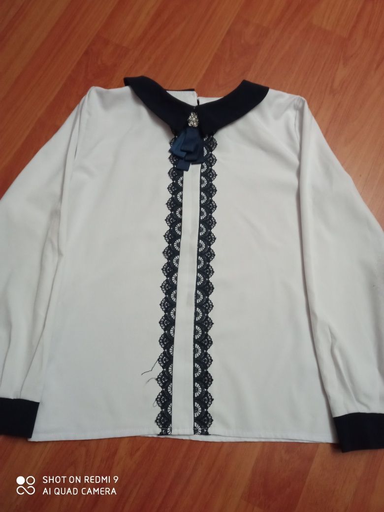 Блузка нарядна для дівчаток