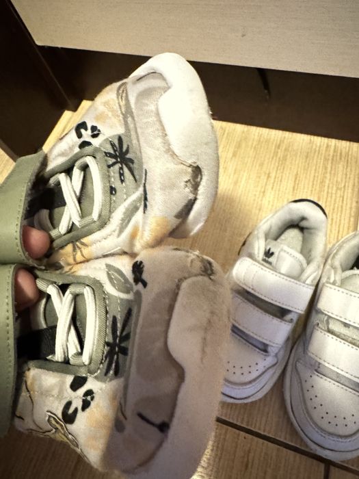 Віддам кросівки 24 розмір