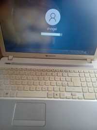 Laptop biały pc Packard Bell