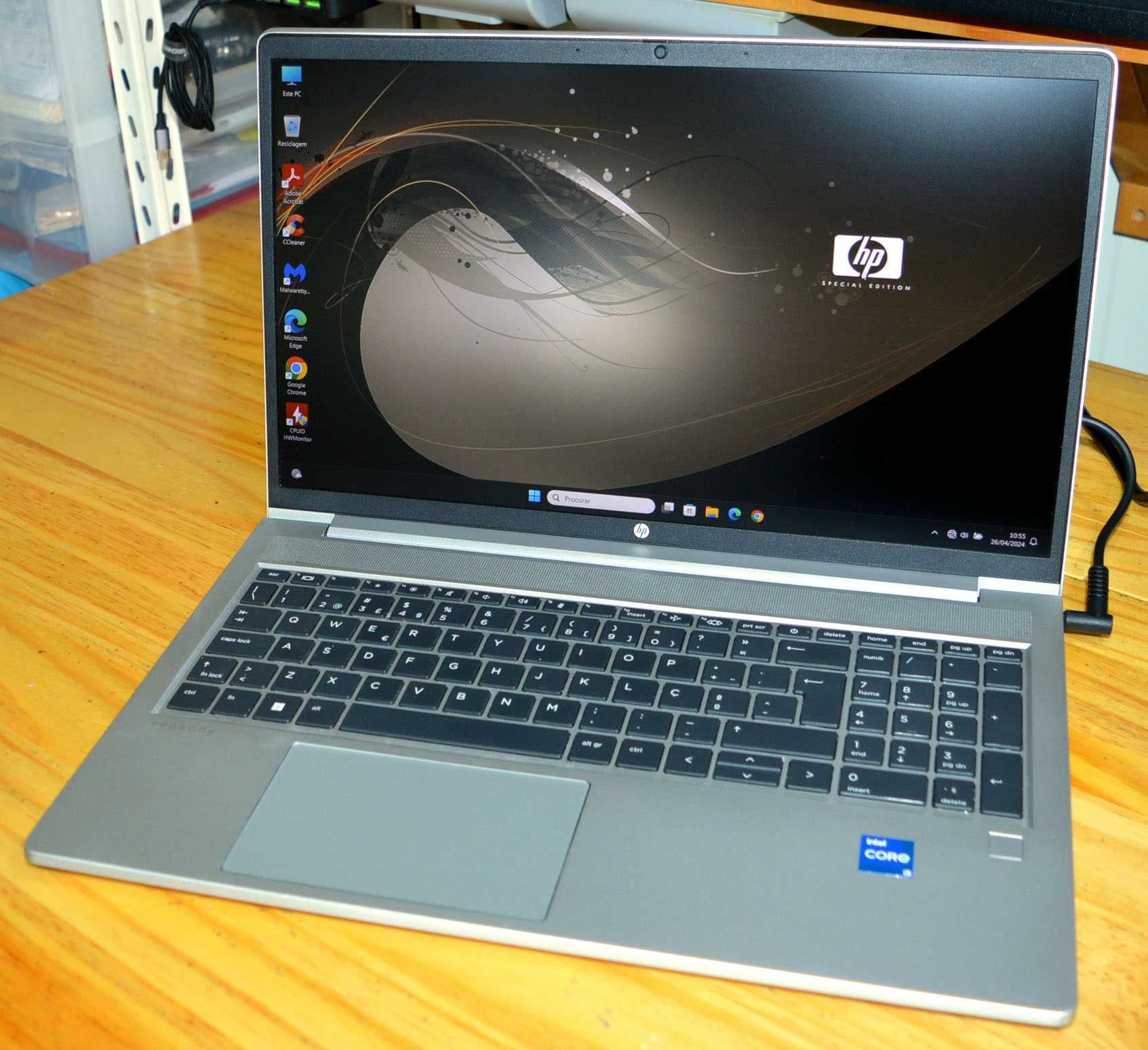 HP Aluminium - 11Th i5 4.20Ghz - 24GB DDR4 - Intel Iris - 512GB C/Novo