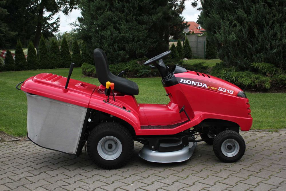 Honda 2315 V2 TRAKTOREK Kosiarka