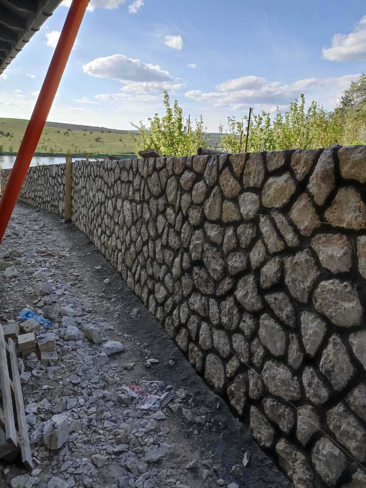 Робота з каменем, сходи ,забори ,барбекю,