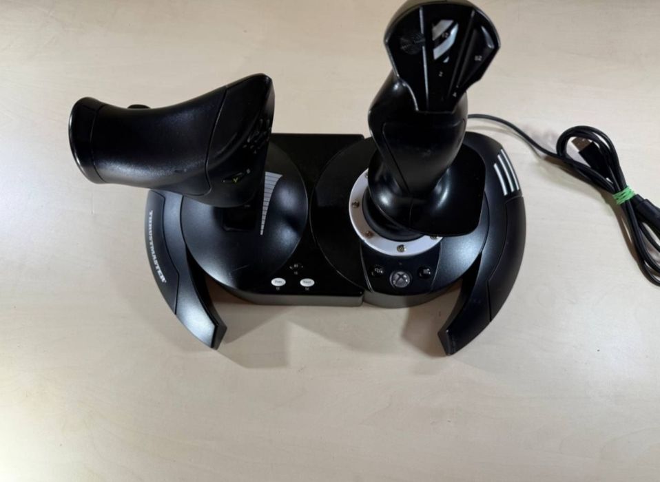 Ігровий джойстик Thrustmaster T.Flight Hotas One для xbox та PS