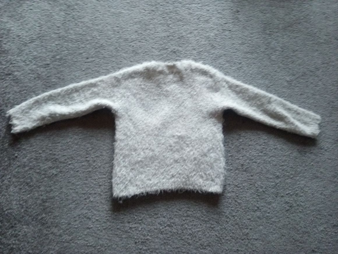 Sweter dziewczęcy