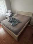 Cama com colchão 140x190 cm