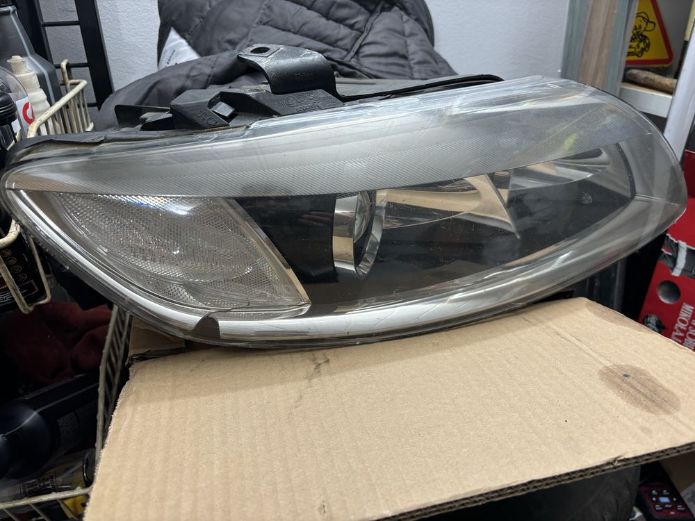 Lampa leflektor audi q7 4L bi xenon kompletna