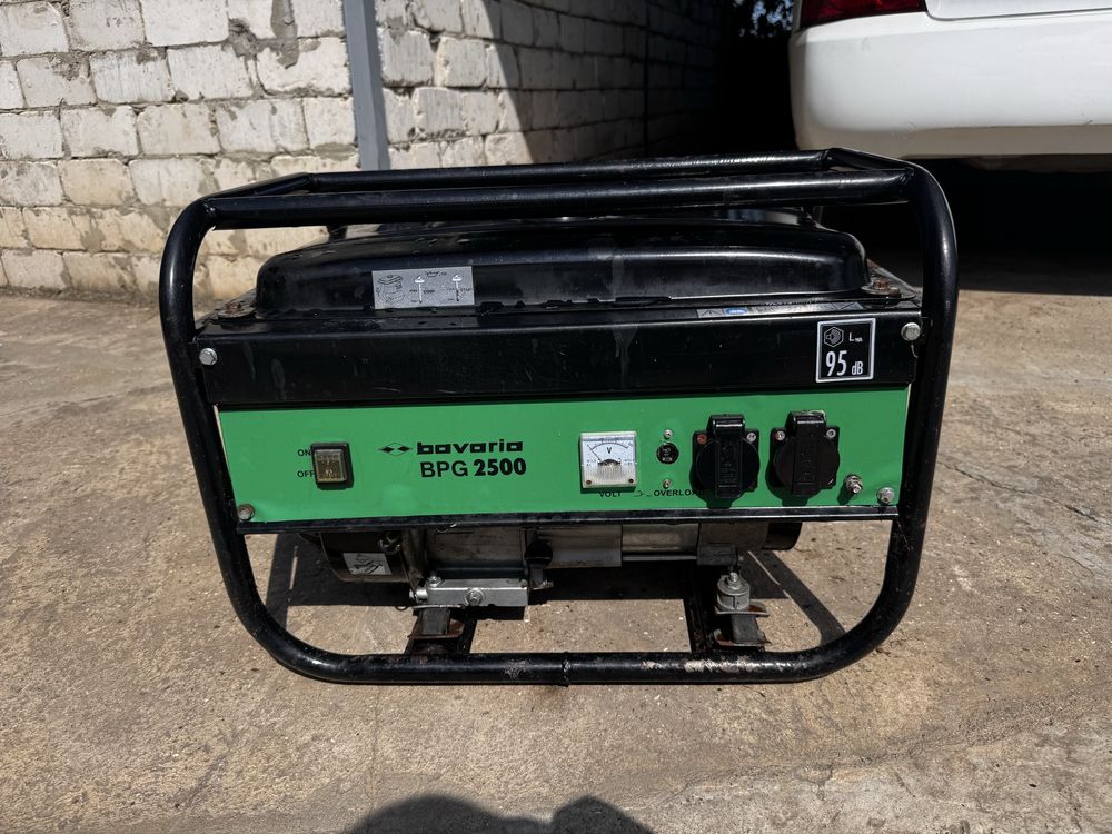 Бензиновый генератор Einhell BPG 2500