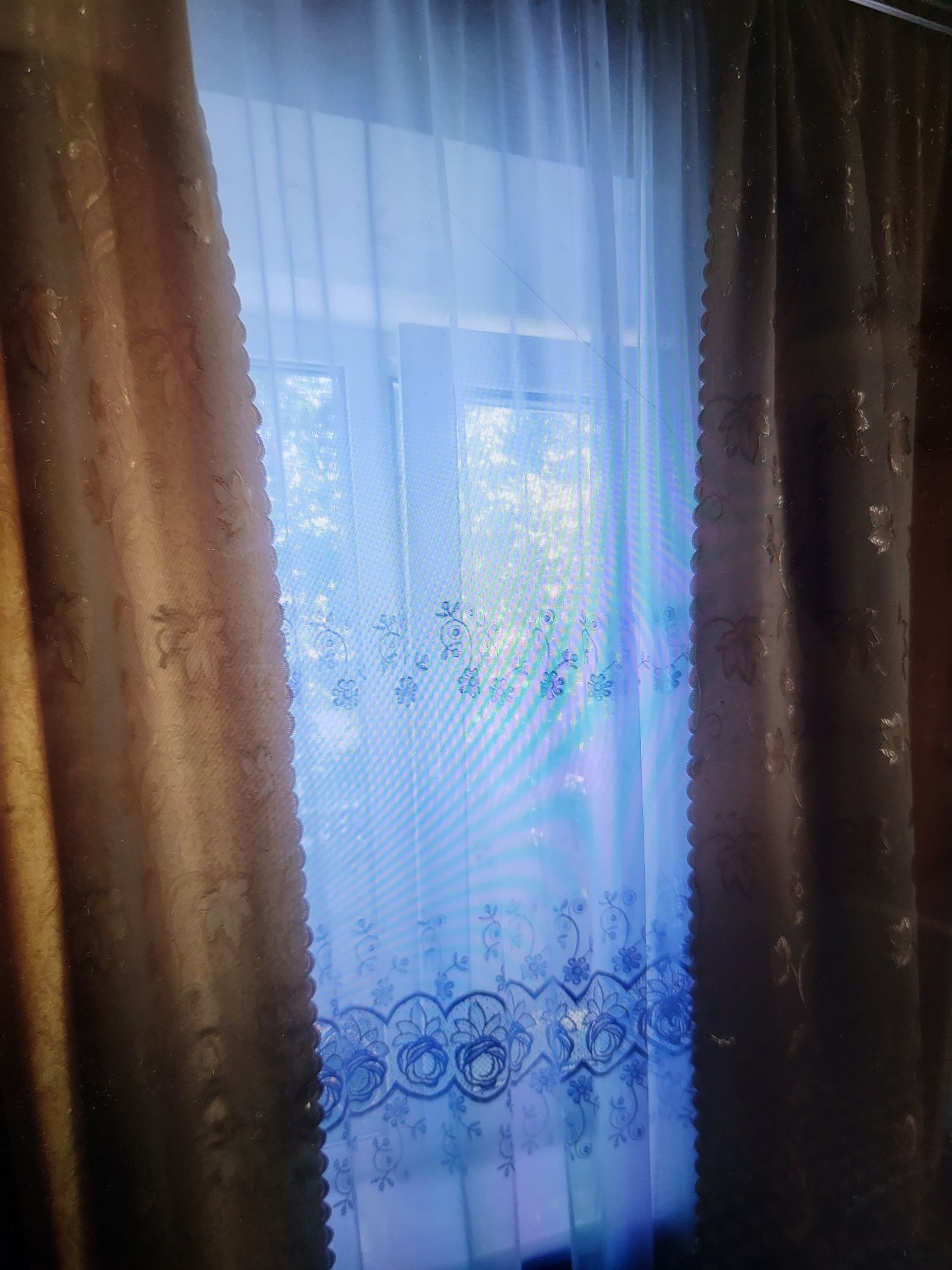 Штори на вікно тюль