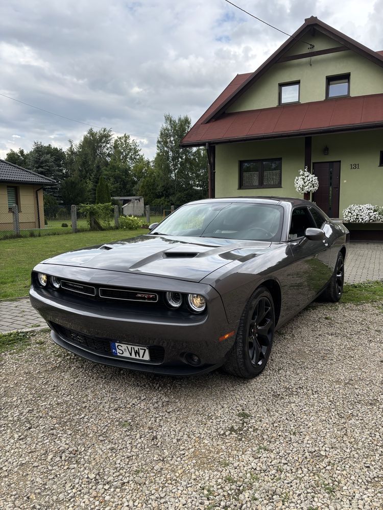 DODGE CHALLENGER 3.6V6 320 KM SXT + Bezwypadkowy Alpine 2018