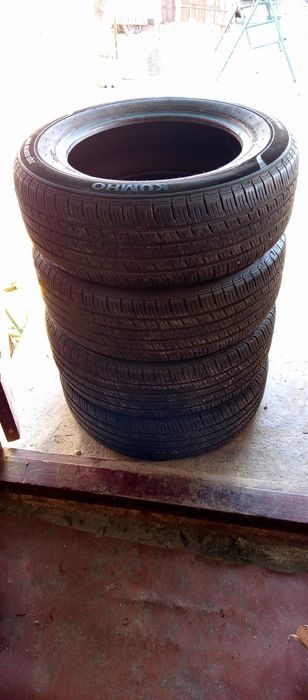 Продам шини в гарному стані