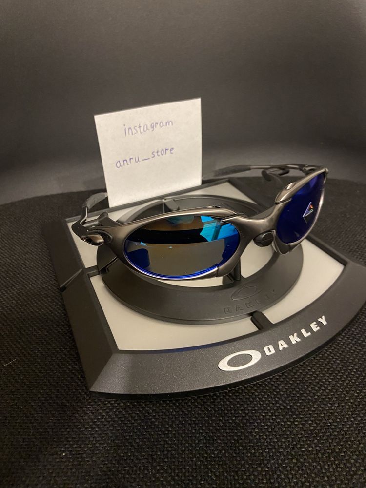 Oakley очки солнцезащитные