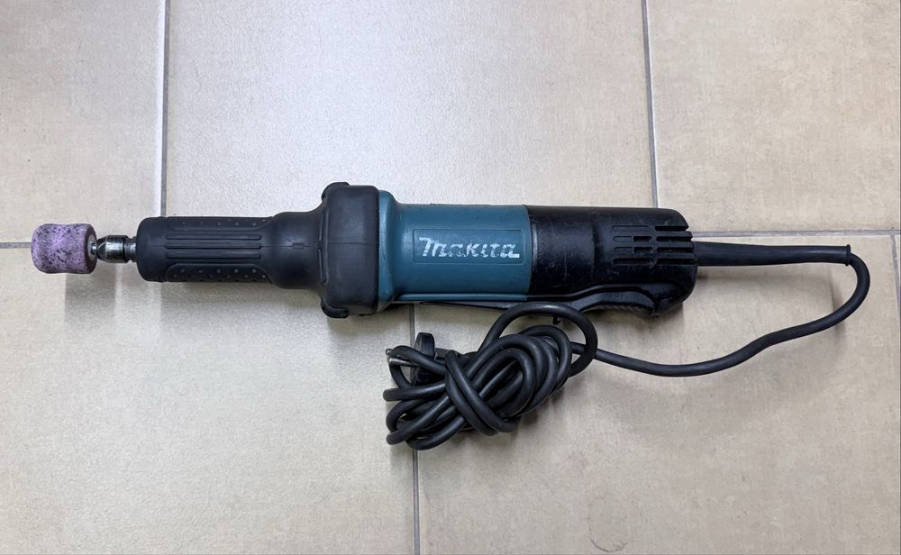 MAKITA Szlifierka prosta 400W GD0600 6mm