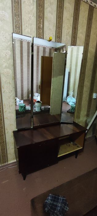 Трюмо стандартное