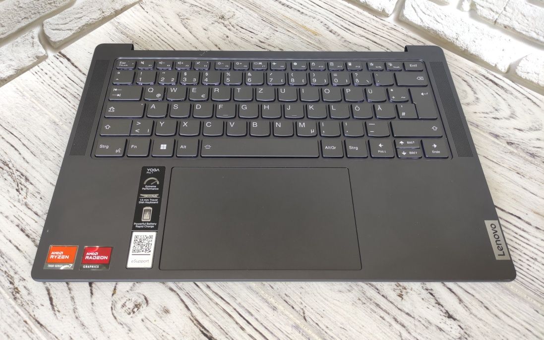 Lenovo yoga pro7 Ryzen 7 7840HS 32/512Gb