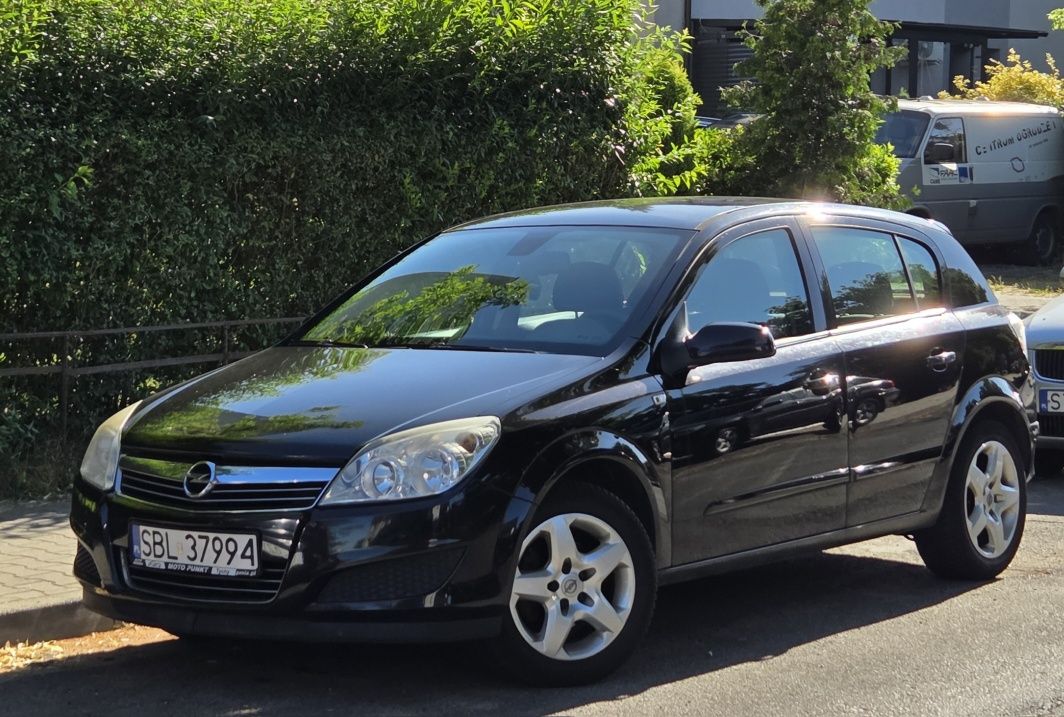 Opel Astra H 1.4 benzyna Enjoy czarny